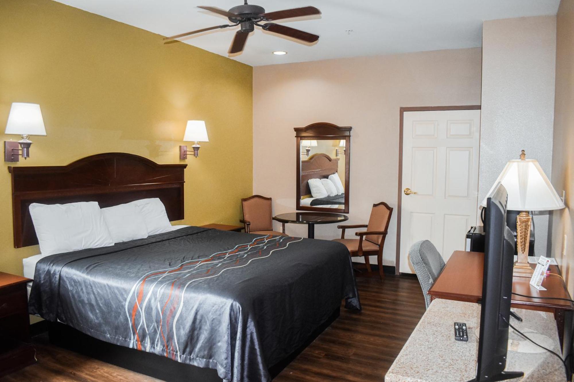Americas Best Value Inn Лапорт Экстерьер фото