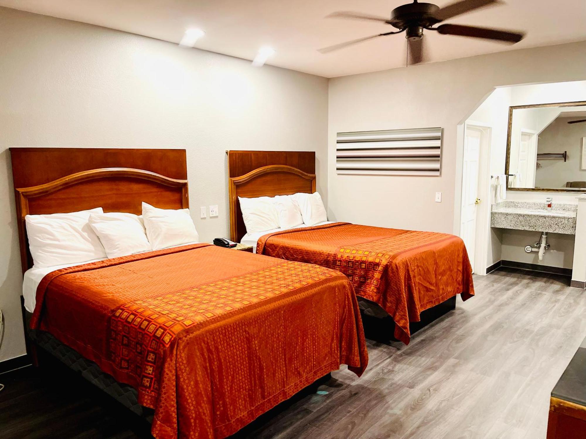 Americas Best Value Inn Лапорт Экстерьер фото