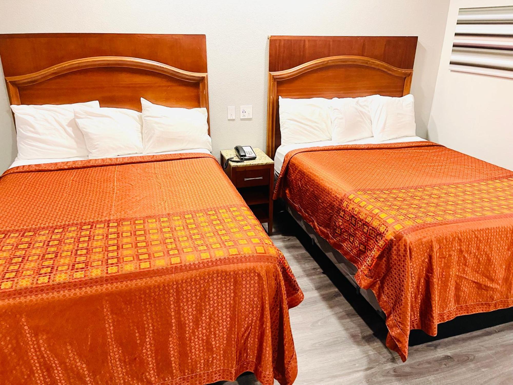 Americas Best Value Inn Лапорт Экстерьер фото